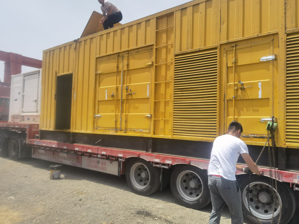 海淀发电机出租100KW发电机需要什么规格的电缆线？